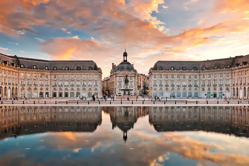 Image illustrant un article sur la ville de Bordeaux, comment devenir indépendant en assurance