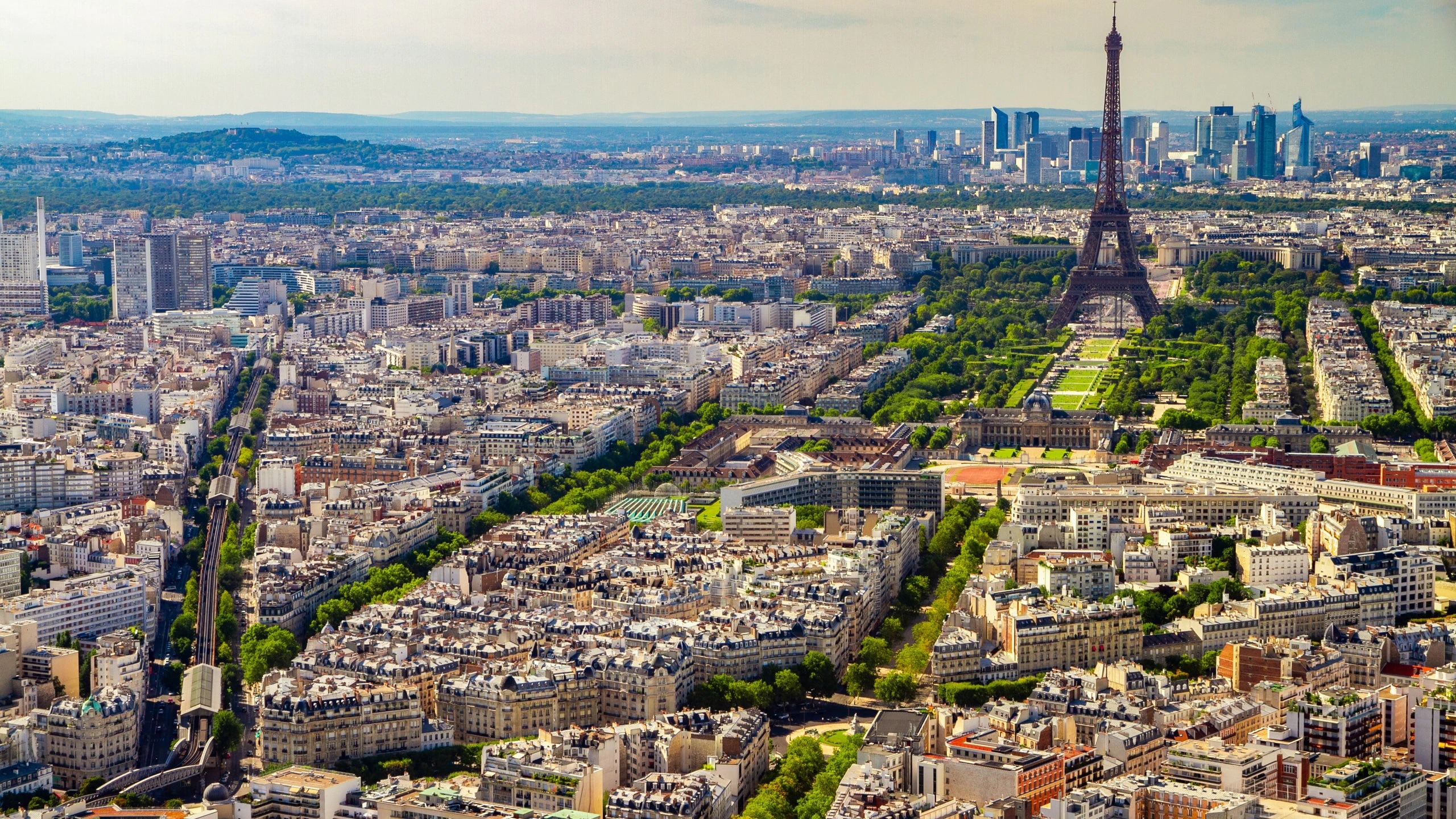 Image qui montre une vue de Paris qui a pour But d'illustrer la présentation économique de la ville